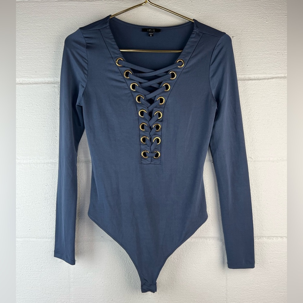 Iris blue long sleeve lace up bodysuit, small